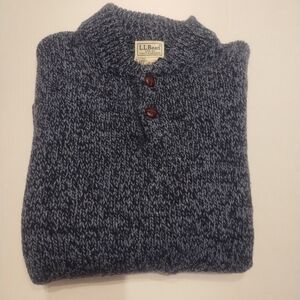 LL Bean 100% Lambswool Blue Knit Sweater with Button Details Medium